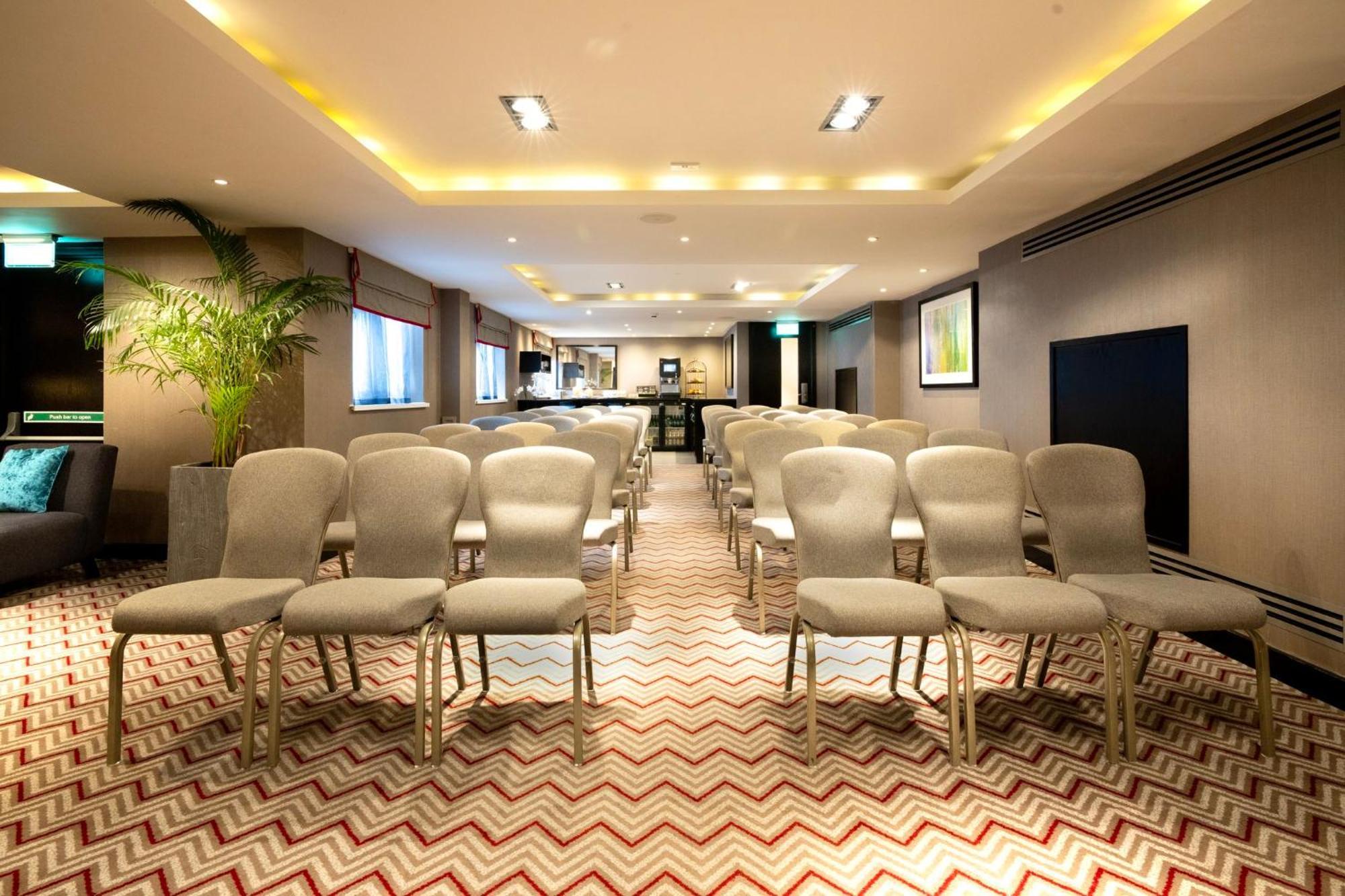Crowne Plaza Gerrards Cross By Ihg Hotel Beaconsfield Eksteriør billede