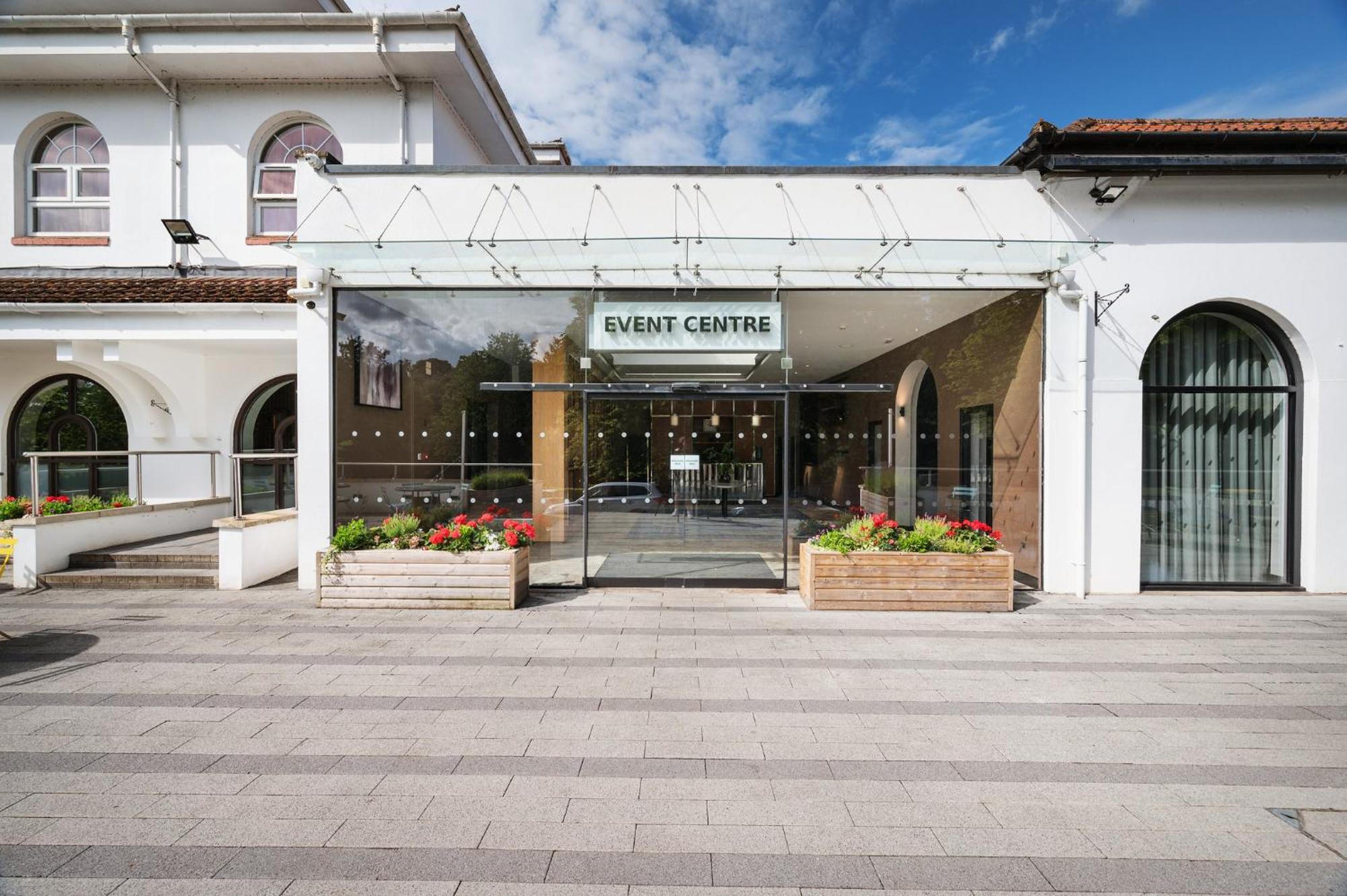 Crowne Plaza Gerrards Cross By Ihg Hotel Beaconsfield Eksteriør billede